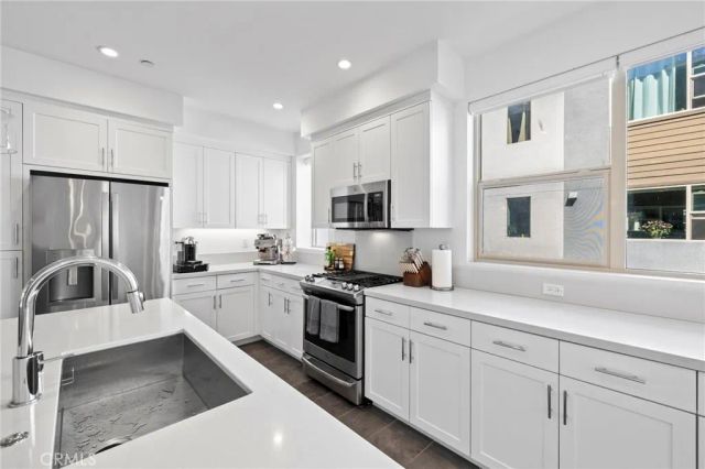 162 Placemark, Irvine, CA 92614