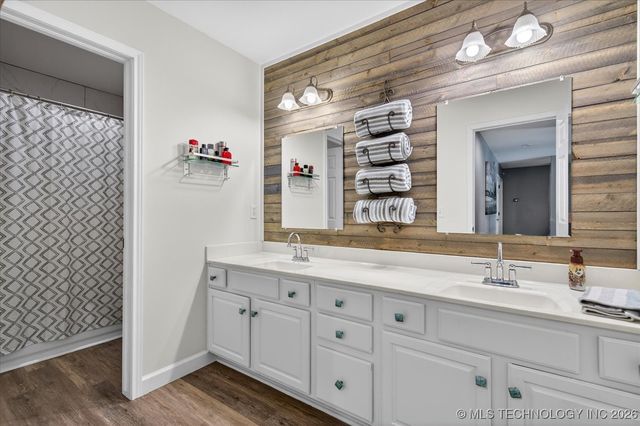 650 NE Bison Road, Bartlesville, OK 74006