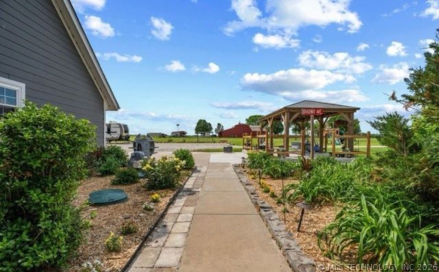 650 NE Bison Road, Bartlesville, OK 74006