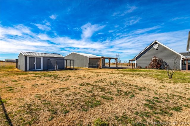650 NE Bison Road, Bartlesville, OK 74006