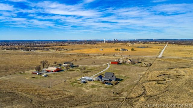 650 NE Bison Road, Bartlesville, OK 74006