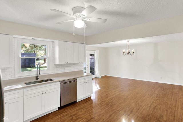 1331 Echo Bend Street, Greenwood, IN 46142