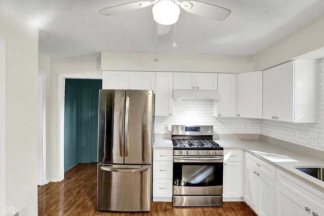 1331 Echo Bend Street, Greenwood, IN 46142