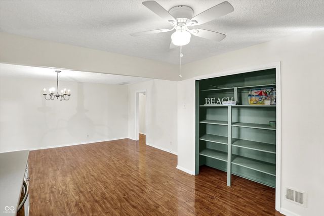 1331 Echo Bend Street, Greenwood, IN 46142