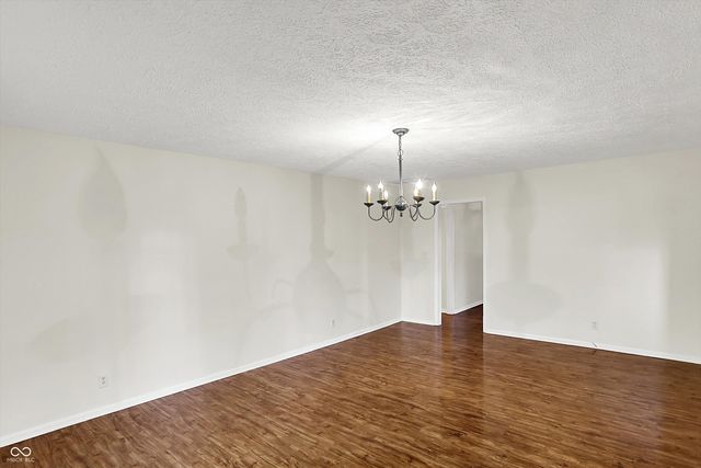 1331 Echo Bend Street, Greenwood, IN 46142