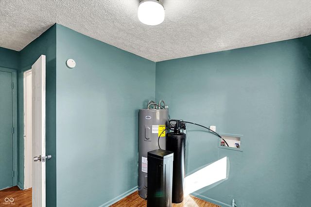 1331 Echo Bend Street, Greenwood, IN 46142