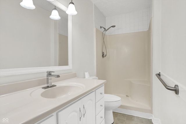 1331 Echo Bend Street, Greenwood, IN 46142