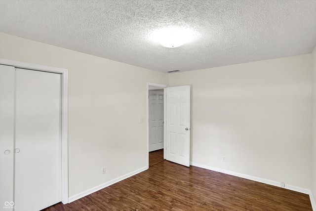 1331 Echo Bend Street, Greenwood, IN 46142