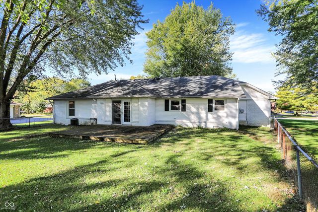 1331 Echo Bend Street, Greenwood, IN 46142