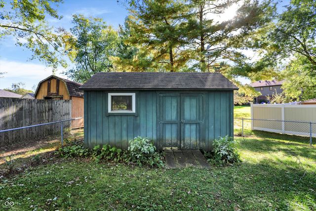 1331 Echo Bend Street, Greenwood, IN 46142