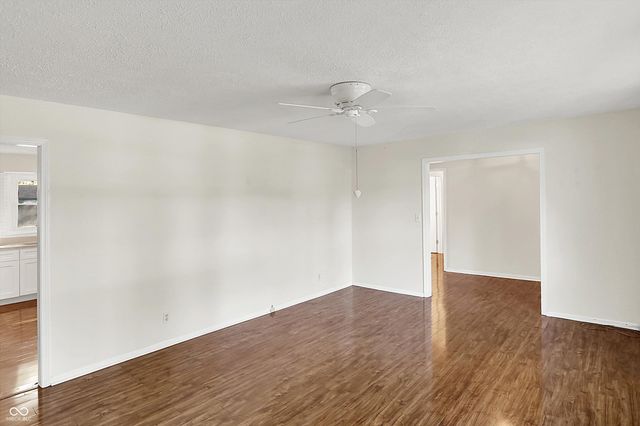 1331 Echo Bend Street, Greenwood, IN 46142