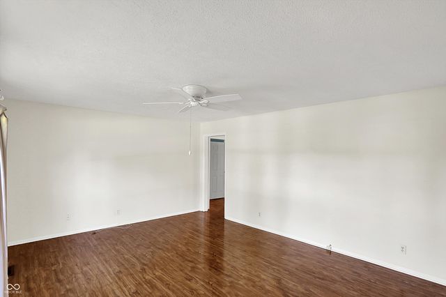 1331 Echo Bend Street, Greenwood, IN 46142