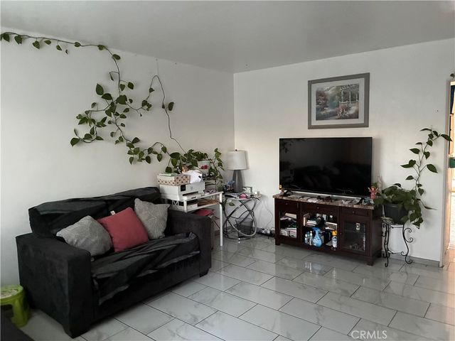 38983 Deer Run Road, Palmdale, CA 93551