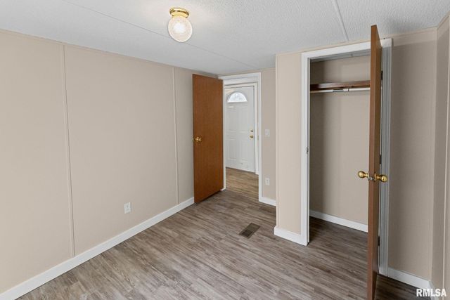 5219 US Hwy 50 Avenue, Salem, IL 62881