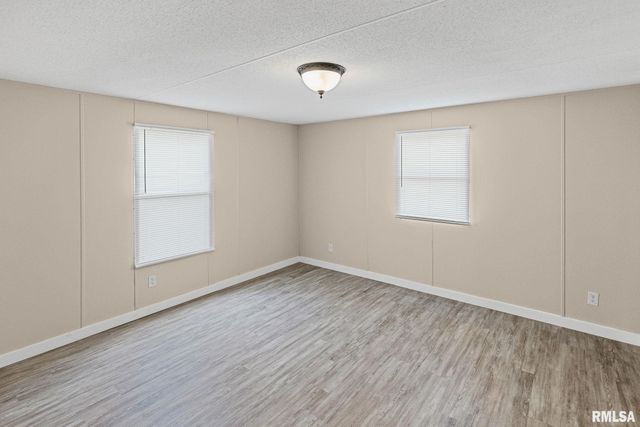 5219 US Hwy 50 Avenue, Salem, IL 62881