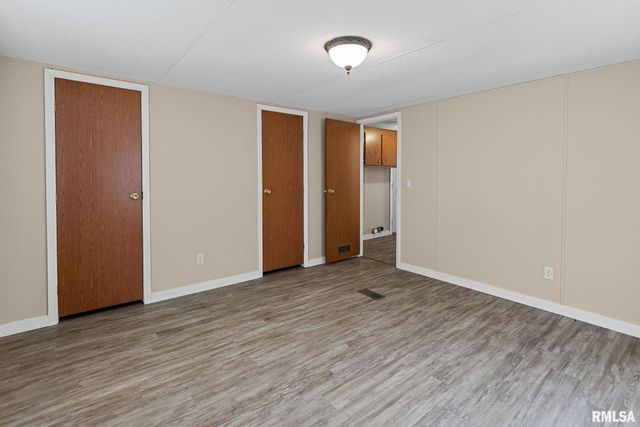 5219 US Hwy 50 Avenue, Salem, IL 62881