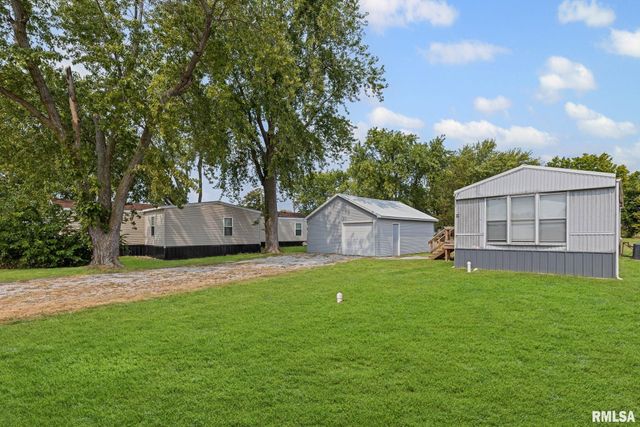 5219 US Hwy 50 Avenue, Salem, IL 62881