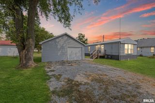 5219 US Hwy 50 Avenue, Salem, IL 62881