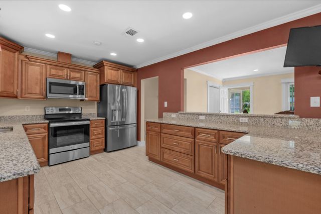 111 NW Sotir Street, Fort Walton Beach, FL 32548