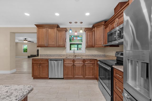 111 NW Sotir Street, Fort Walton Beach, FL 32548