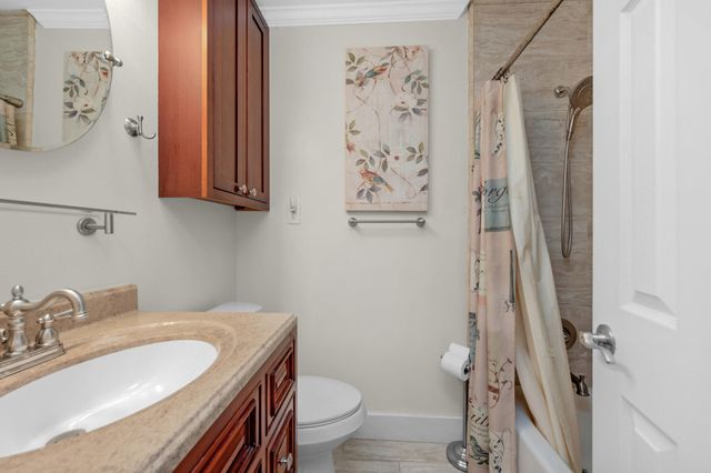 111 NW Sotir Street, Fort Walton Beach, FL 32548