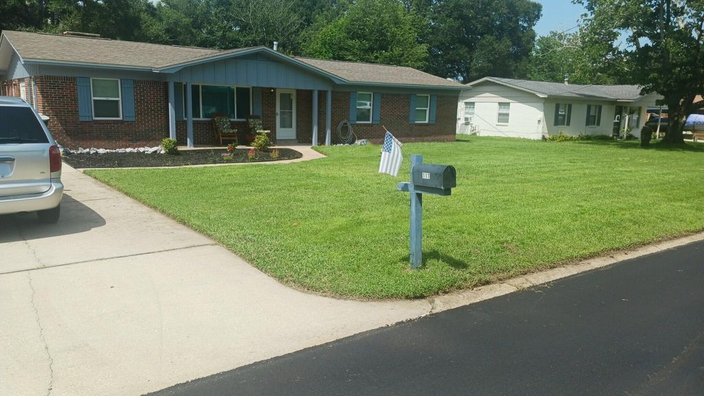 111 NW Sotir Street, Fort Walton Beach, FL 32548