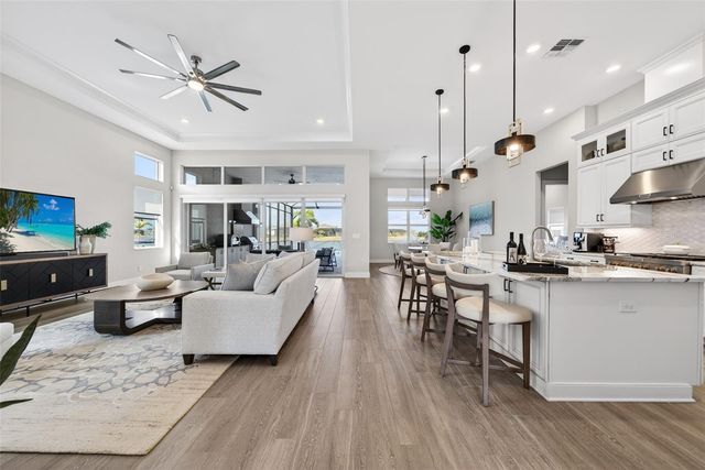 8122 REDONDA LOOP, Lakewood Ranch, FL 34202