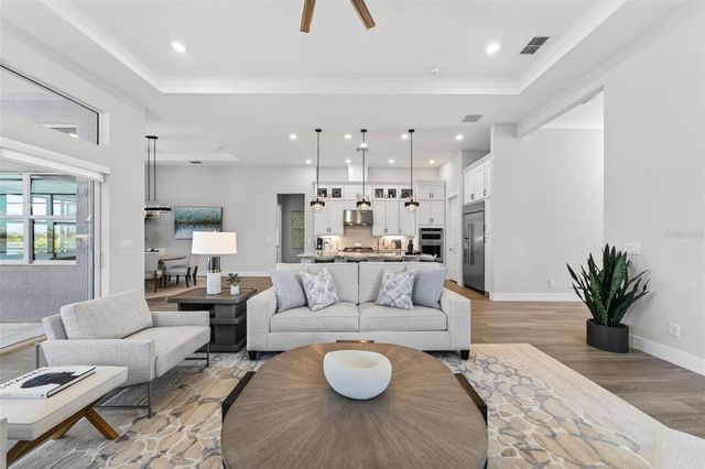 8122 REDONDA LOOP, Lakewood Ranch, FL 34202