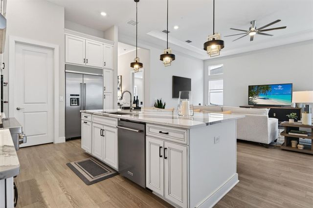 8122 REDONDA LOOP, Lakewood Ranch, FL 34202