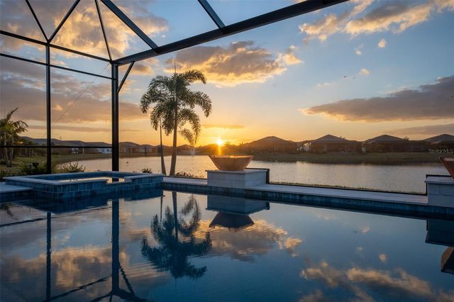 8122 REDONDA LOOP, Lakewood Ranch, FL 34202