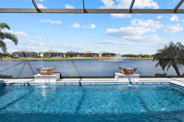 8122 REDONDA LOOP, Lakewood Ranch, FL 34202