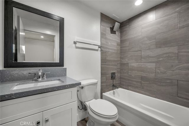 755 E 84th, Los Angeles, CA 90001