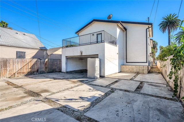 755 E 84th, Los Angeles, CA 90001