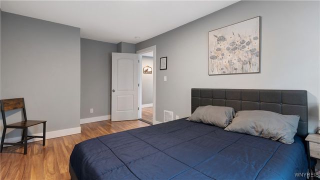 713 Townsend Place, Niagara Falls, NY 14301