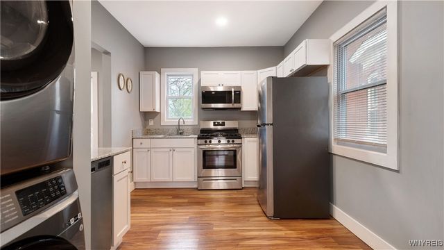 713 Townsend Place, Niagara Falls, NY 14301