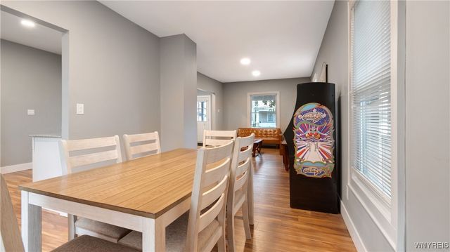 713 Townsend Place, Niagara Falls, NY 14301