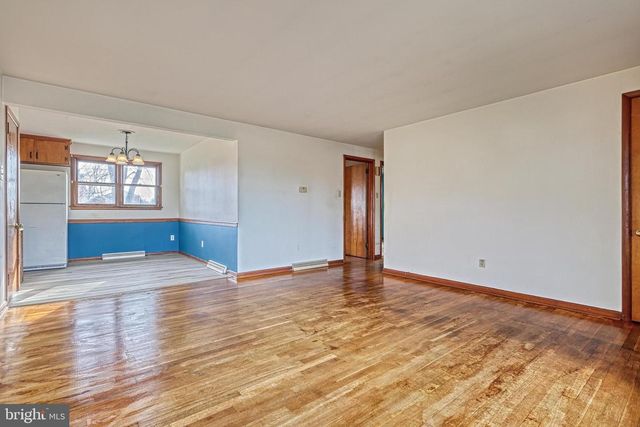 548 D ST, Carlisle, PA 17013