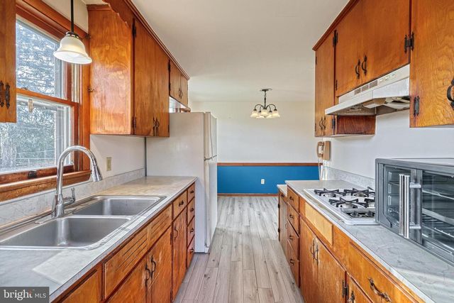 548 D ST, Carlisle, PA 17013