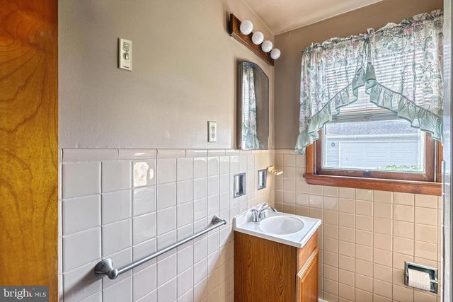 548 D ST, Carlisle, PA 17013