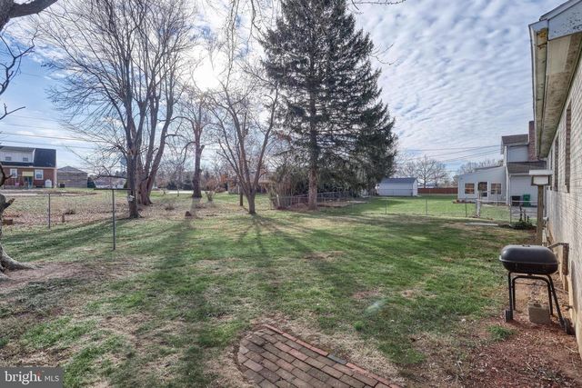 548 D ST, Carlisle, PA 17013