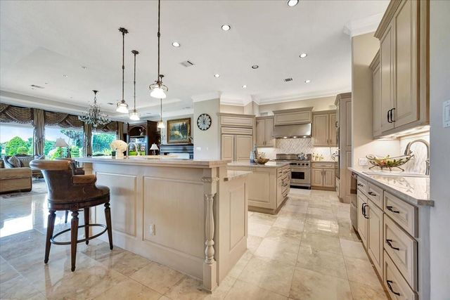 3307 Acorn Wood Way, Houston, TX 77059