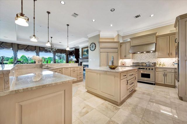 3307 Acorn Wood Way, Houston, TX 77059