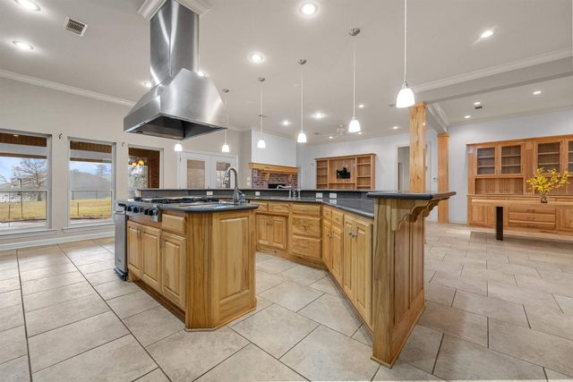 1070 Mound View Drive, England, AR 72046