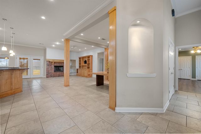 1070 Mound View Drive, England, AR 72046