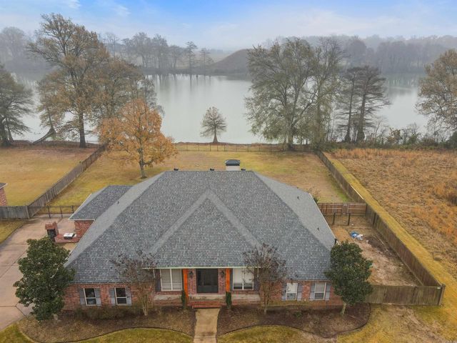 1070 Mound View Drive, England, AR 72046