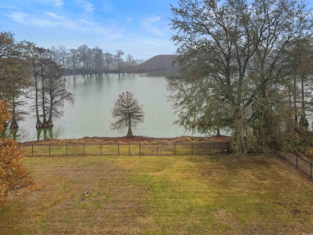 1070 Mound View Drive, England, AR 72046