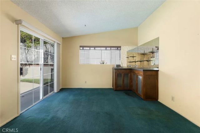 10025 Roscoe Boulevard, Sun Valley, CA 91352