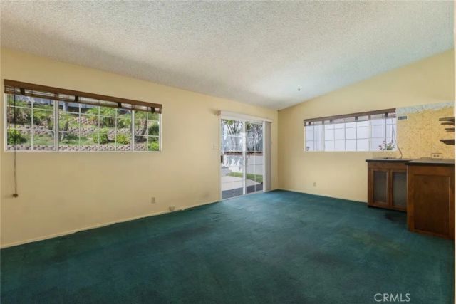 10025 Roscoe Boulevard, Sun Valley, CA 91352