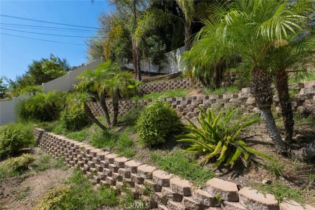 10025 Roscoe Boulevard, Sun Valley, CA 91352