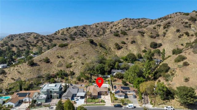 10025 Roscoe Boulevard, Sun Valley, CA 91352